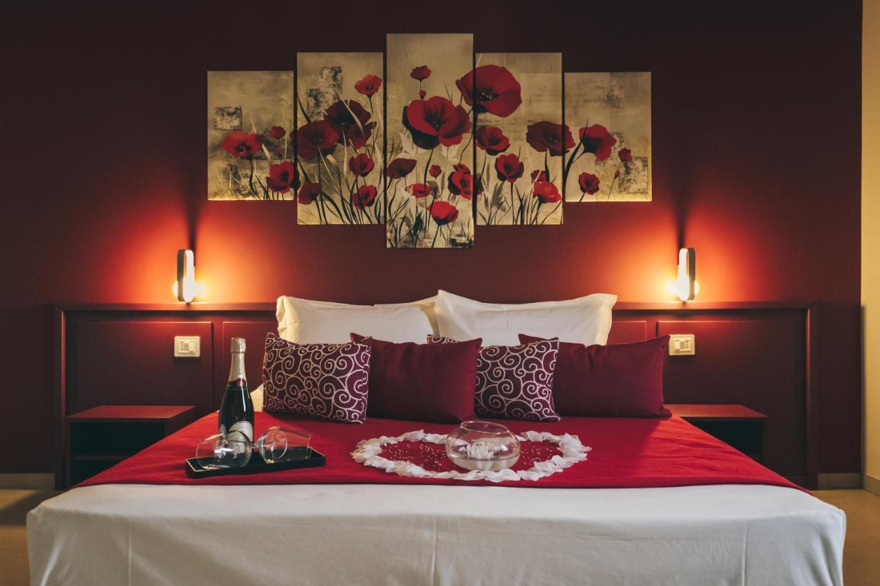 Rosy'S Rooms Patrica 외부 사진