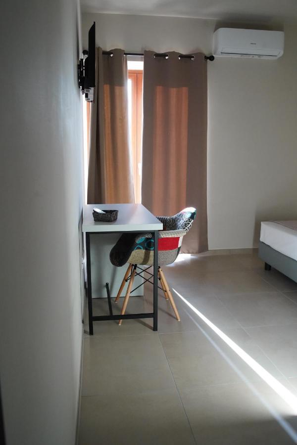 Rosy'S Rooms Patrica 외부 사진